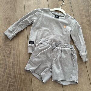 Volcom Logo Toddler Sweatshirt & Shorts Set in Grey Size 2T